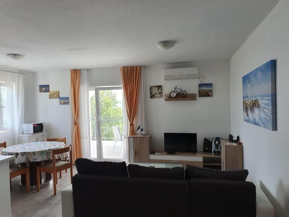 Apartmani Lucija Maslenica Exterior photo